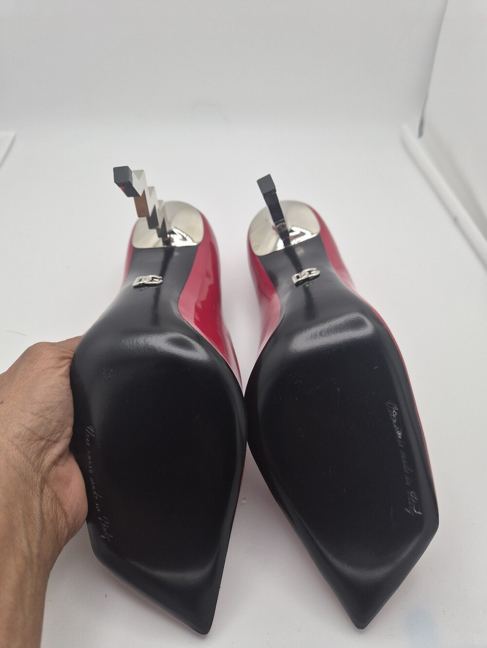 Dolce & Gabbana Red Patent Leather Pointed Pumps - Picture 6 of 7